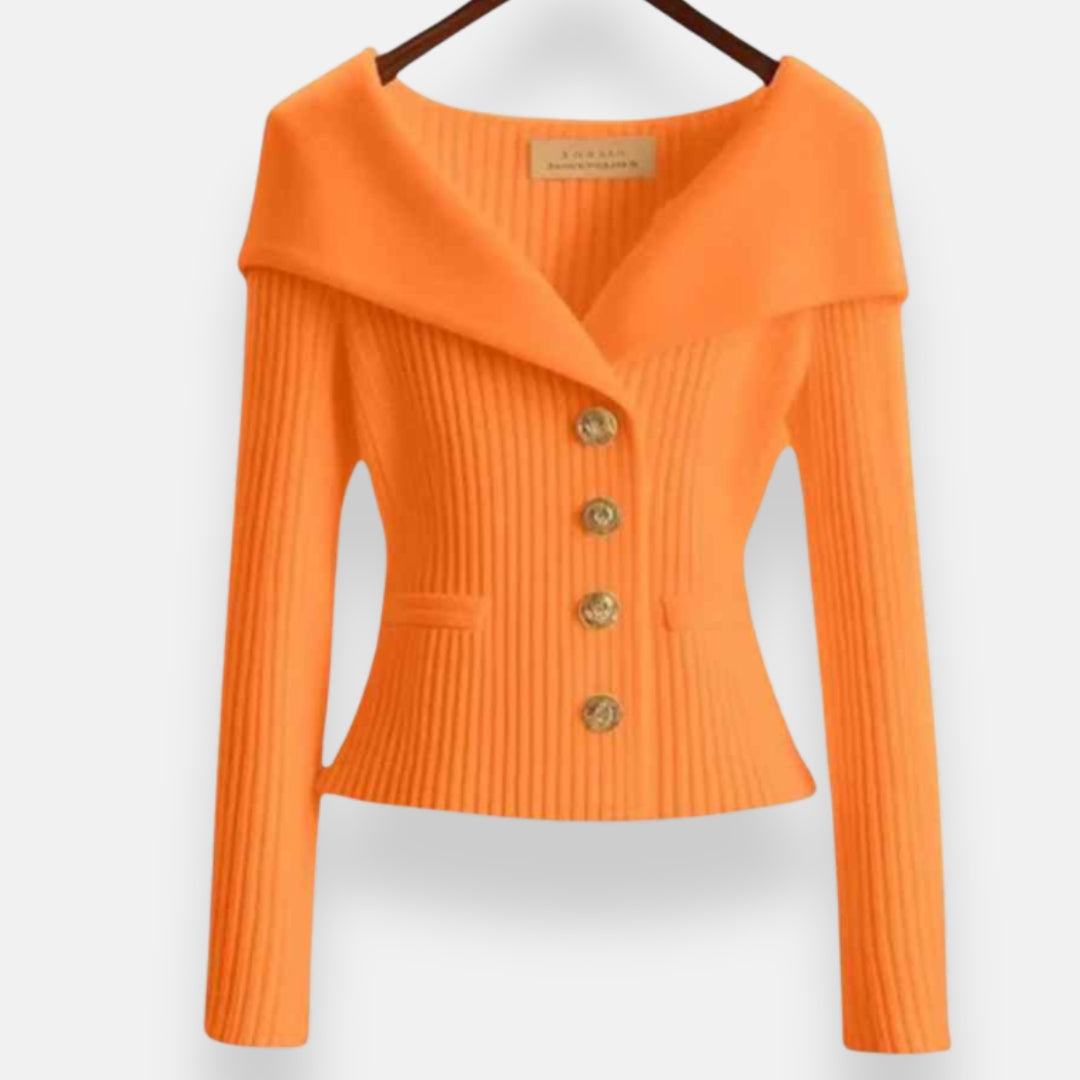 Marielle | Chaqueta de Cuello Ancho con Botones Dorados