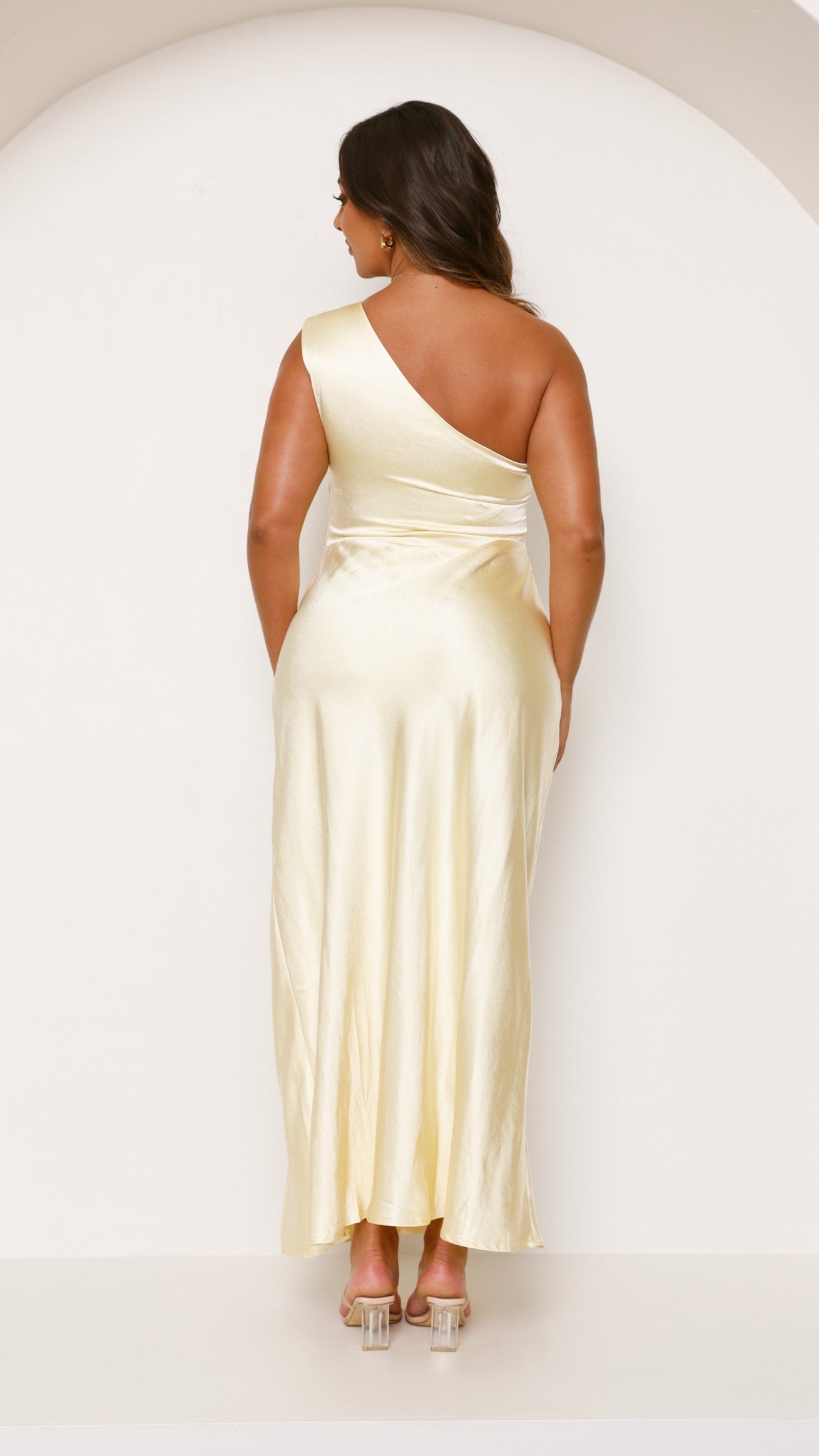 Victoria sensual vestido amarillo