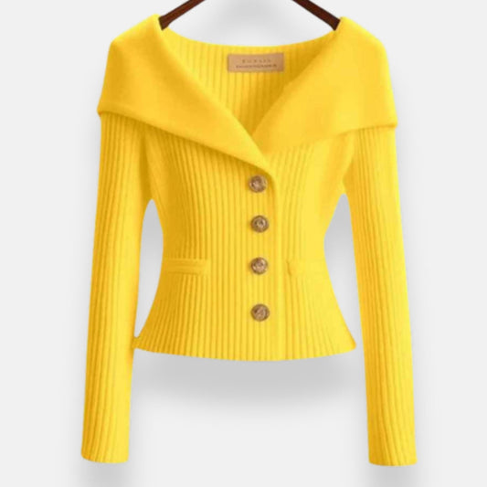 Marielle | Chaqueta de Cuello Ancho con Botones Dorados