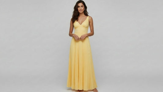 Gaby - vestido amarillo plisado con escote en V