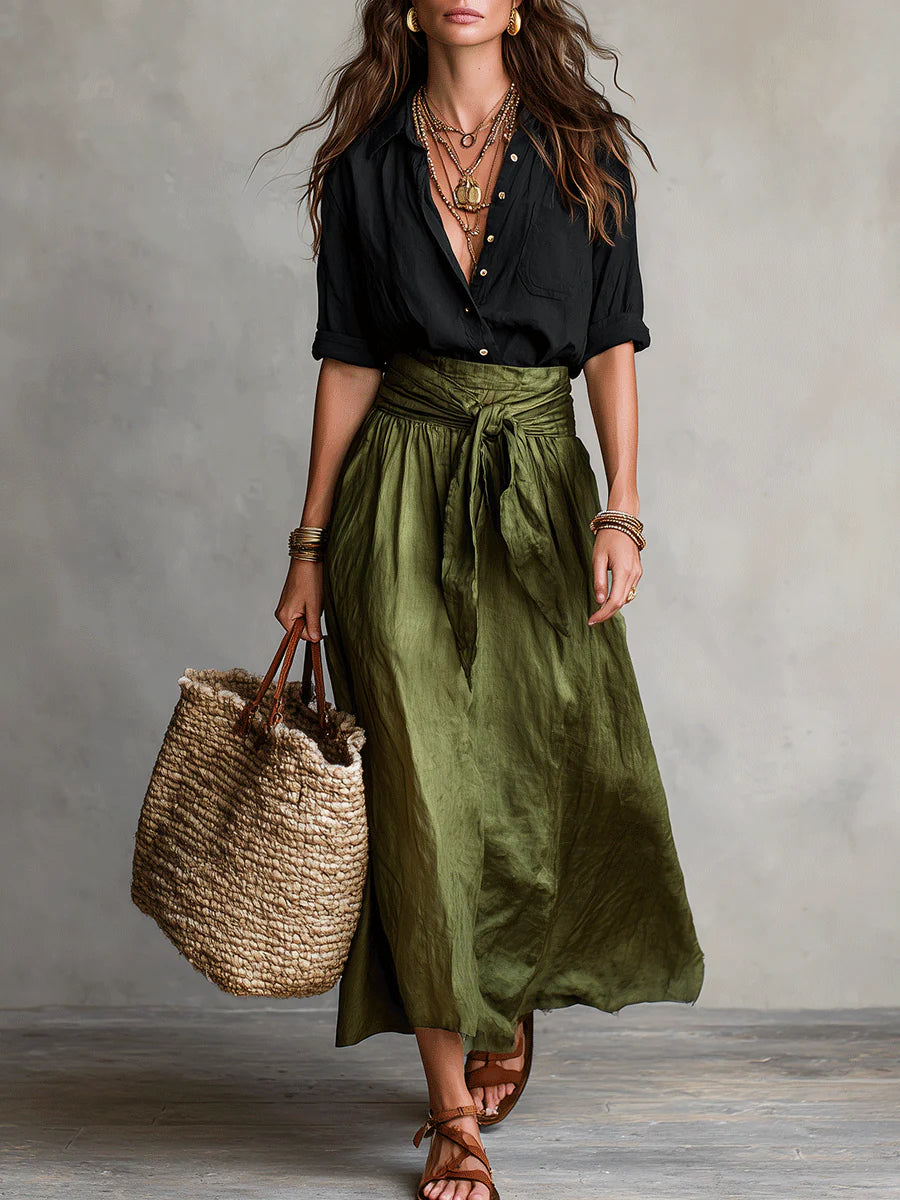 RIVER | CONJUNTO DOS PIEZAS: TOP NEGRO Y FALDA MIDI VERDE OLIVA