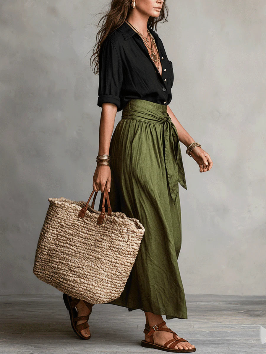 RIVER | CONJUNTO DOS PIEZAS: TOP NEGRO Y FALDA MIDI VERDE OLIVA